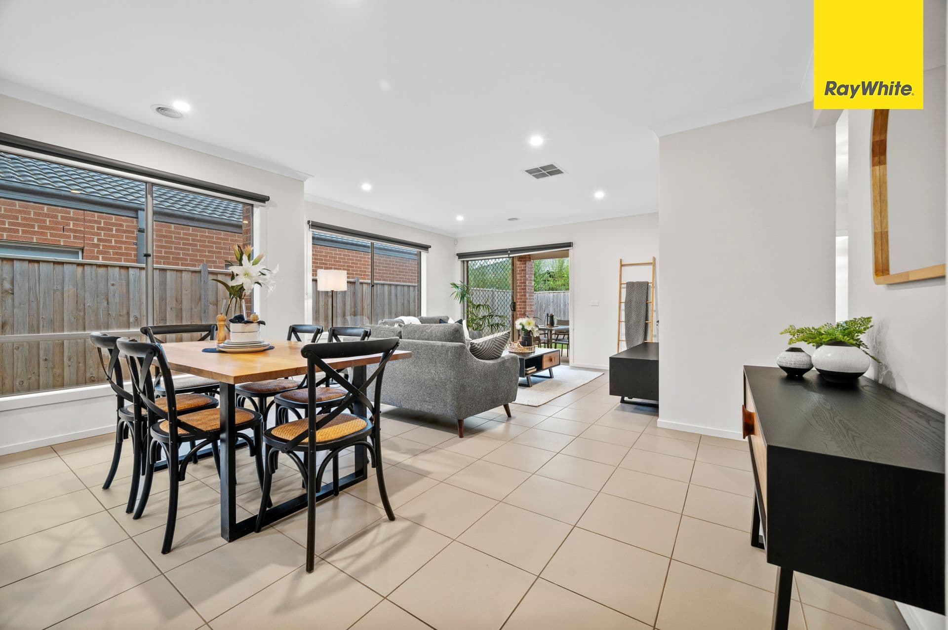 9 Morningside Drive, THORNHILL PARK VIC 3335, Thornhill Park - Thumbnail 7