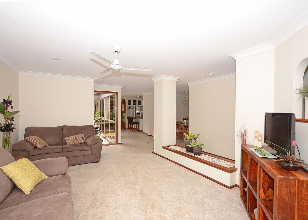 57 Oleander Avenue, KAWUNGAN QLD 4655, Kawungan - Thumbnail 6