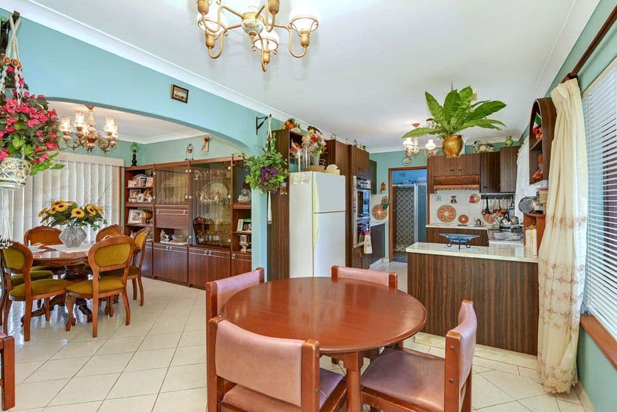 8 Alliedale Close, Hornsby - Thumbnail 4