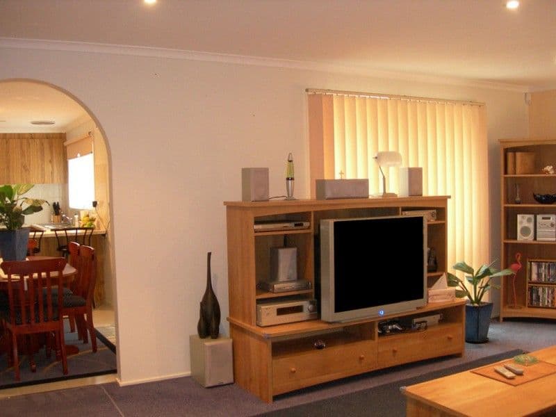 17 Risson Street, MELTON SOUTH VIC 3338, Melton South - Thumbnail 3