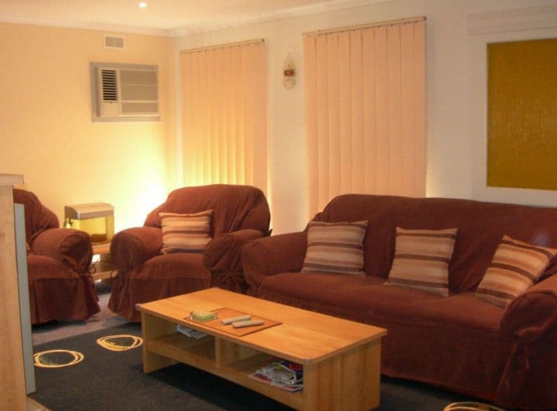 17 Risson Street, MELTON SOUTH VIC 3338, Melton South - Thumbnail 5