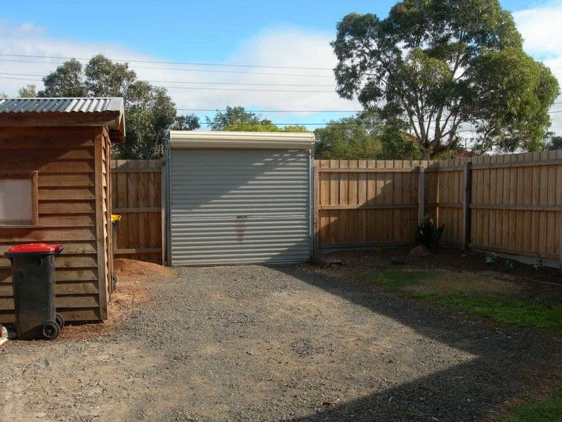 17 Risson Street, MELTON SOUTH VIC 3338, Melton South - Thumbnail 8
