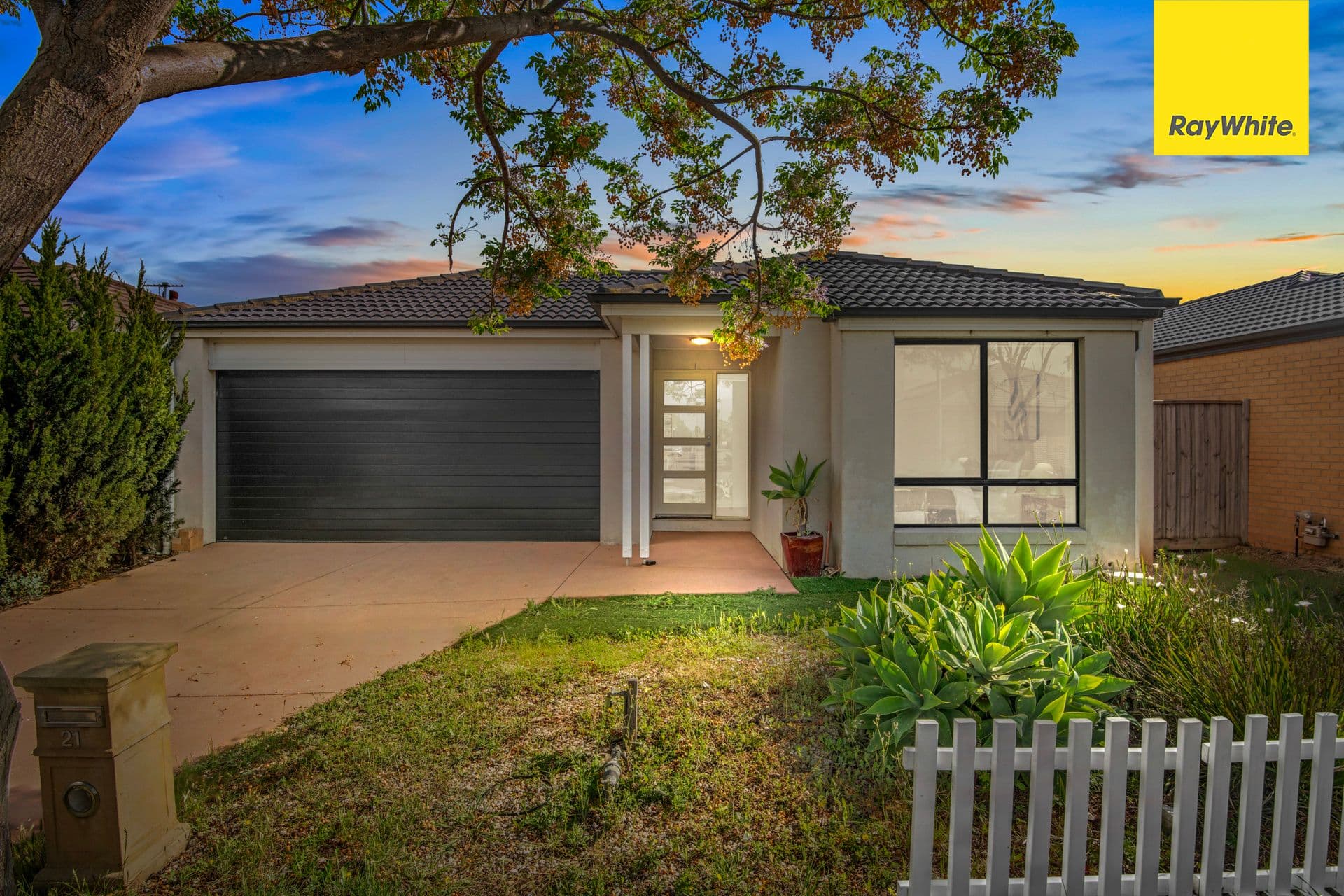 21 Dennerley Way, Truganina VIC 3029, Truganina - Image 1
