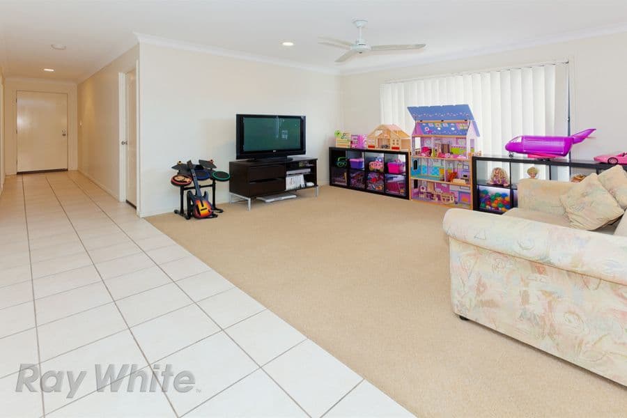 24 Grand South Circuit, SPRINGFIELD LAKES QLD 4300, Springfield Lakes - Thumbnail 5