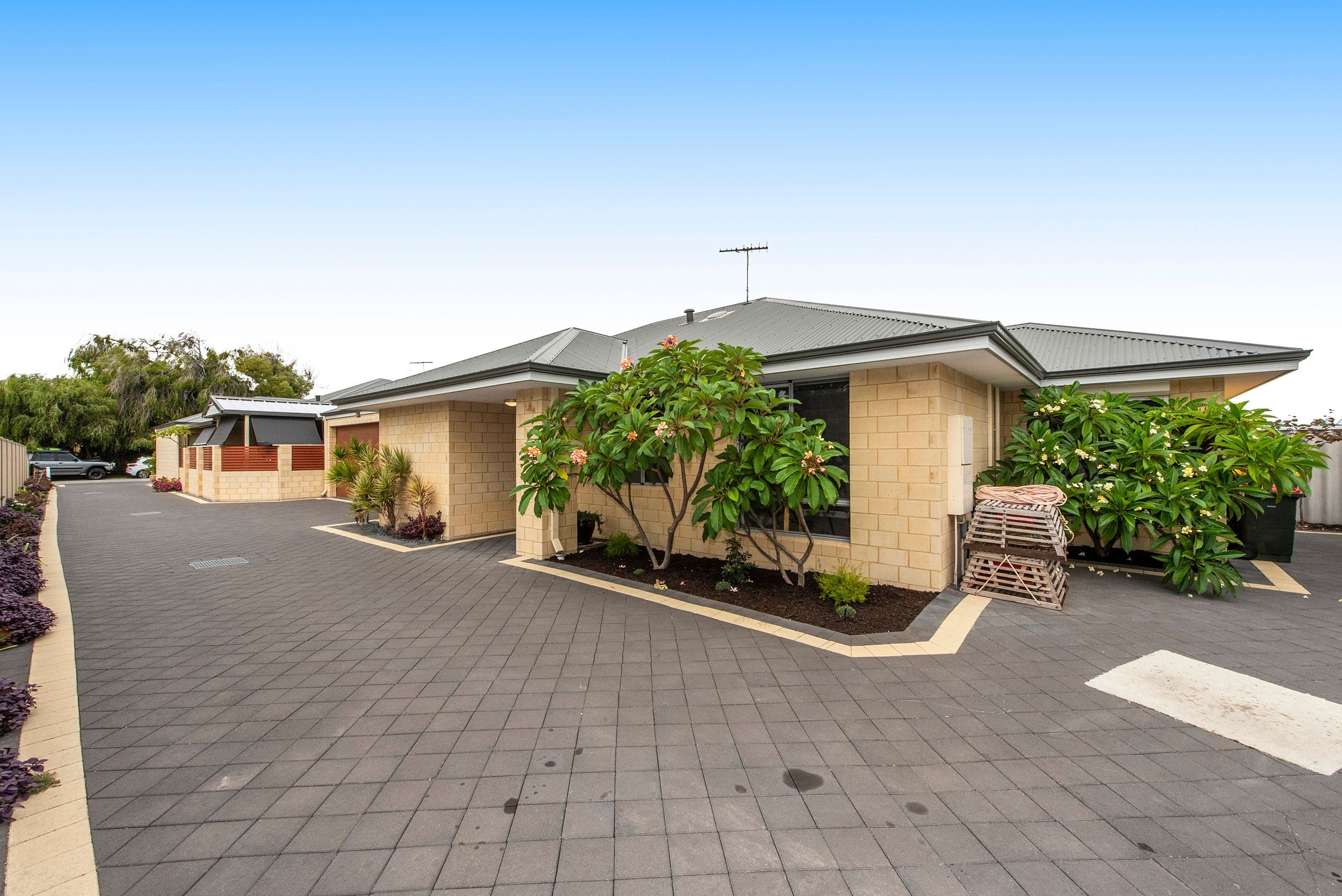 2-15 Vickery Street, Rockingham WA 6168, Rockingham - Thumbnail 4