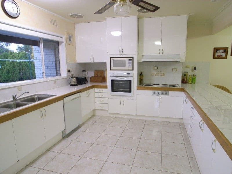 79 Sutcliffe Street, SHEPPARTON VIC 3630, Shepparton - Thumbnail 3