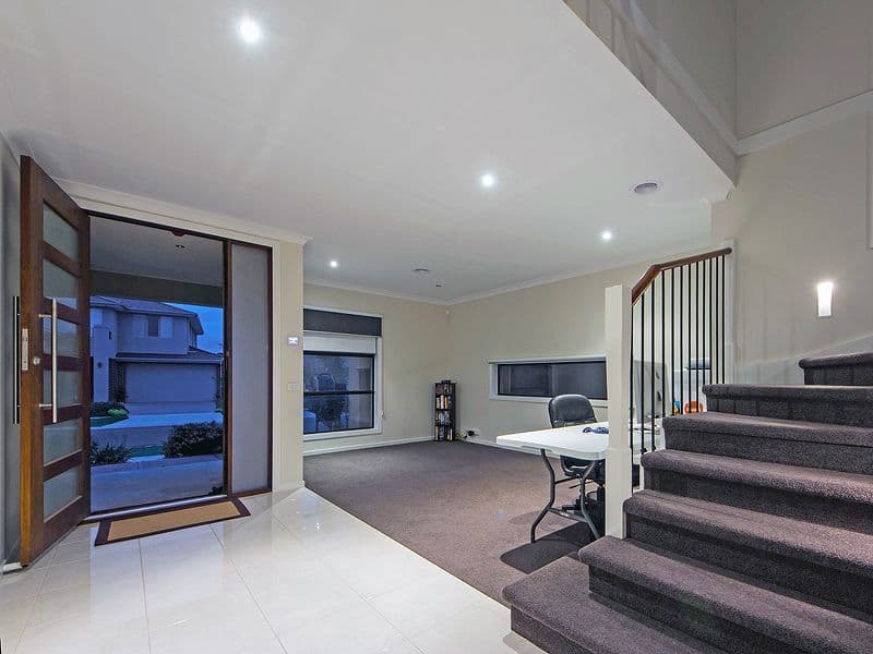 28 Hanworth Avenue, Williams Landing VIC 3027, Williams Landing - Thumbnail 3