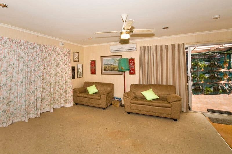 180 Townson Avenue, PALM BEACH QLD 4221, Palm Beach - Thumbnail 2