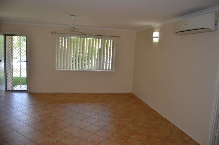 25 Anderson Street, Clinton QLD 4680, Clinton - Thumbnail 3