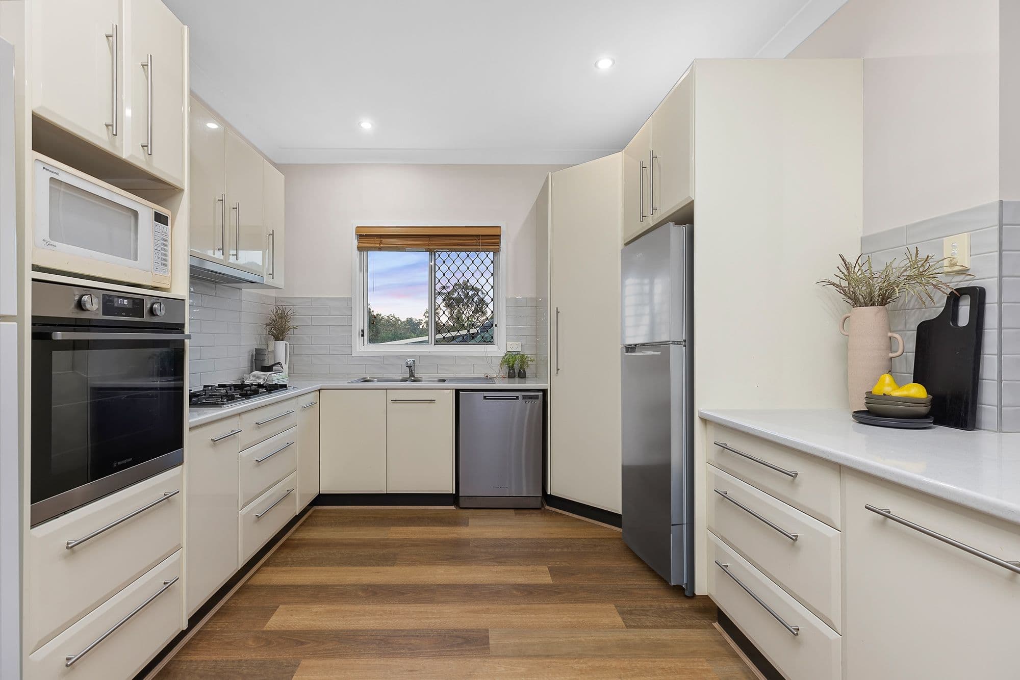 27 Fitzsimmons Street, Keperra QLD 4054, Keperra - Thumbnail 3