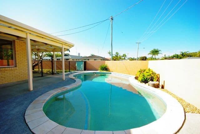 15 Adams Avenue, MIAMI QLD 4220, Miami - Image 1