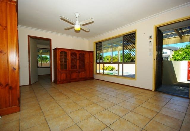 15 Adams Avenue, MIAMI QLD 4220, Miami - Thumbnail 5