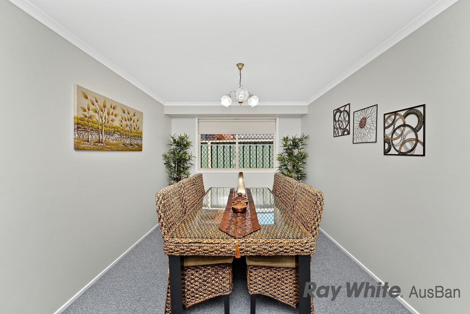 102 Evelyn Street, Macquarie Fields - Thumbnail 3