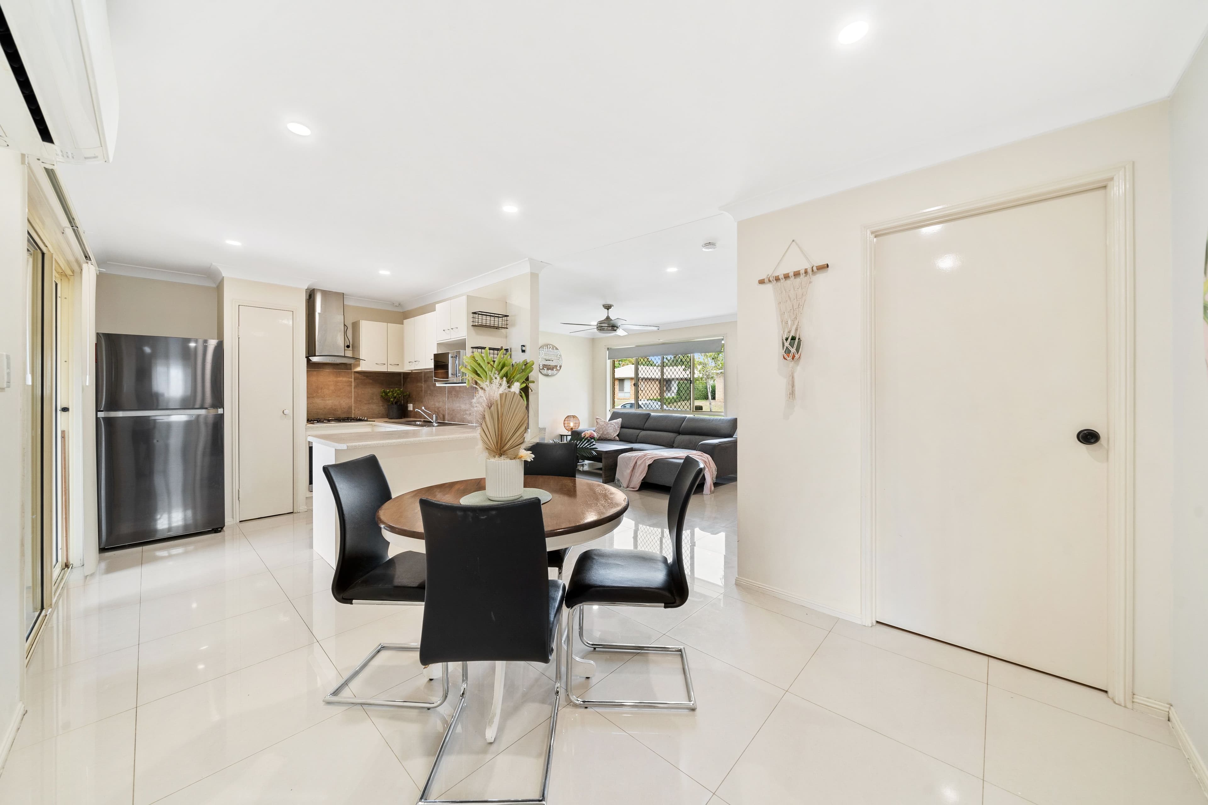 7 Murrumbidgee Street, Hillcrest QLD 4118, Hillcrest - Thumbnail 3
