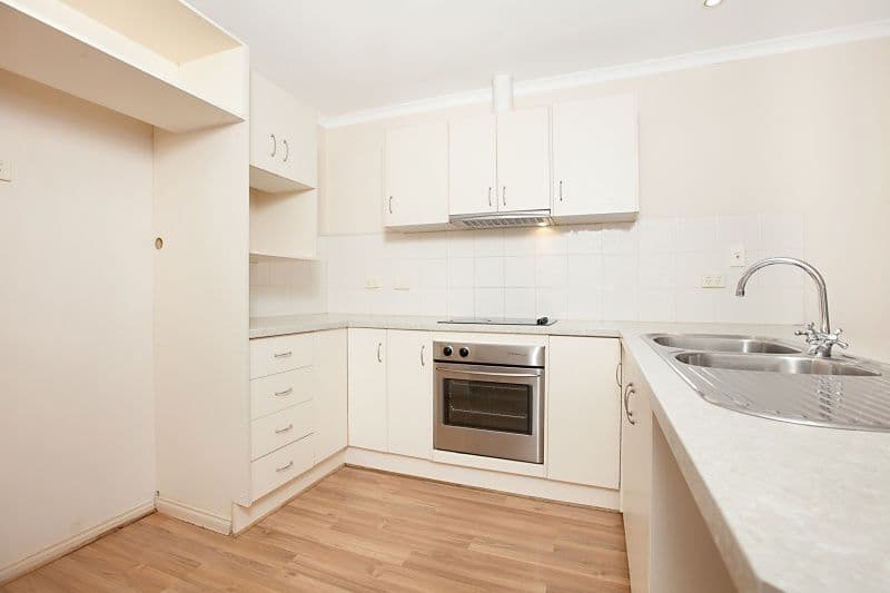 2a Wells Crescent, VALLEY VIEW SA 5093, Valley View - Thumbnail 2