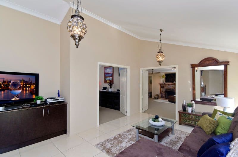 11 Bradman Drive, CURRUMBIN VALLEY QLD 4223, Currumbin Valley - Thumbnail 8
