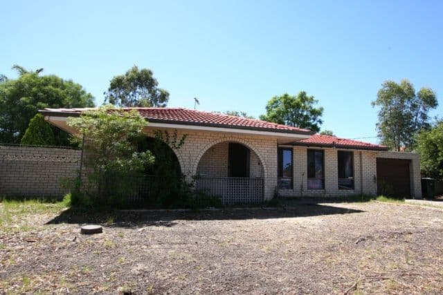 14 Gameson Way, GIRRAWHEEN WA 6064, Girrawheen - Thumbnail 2