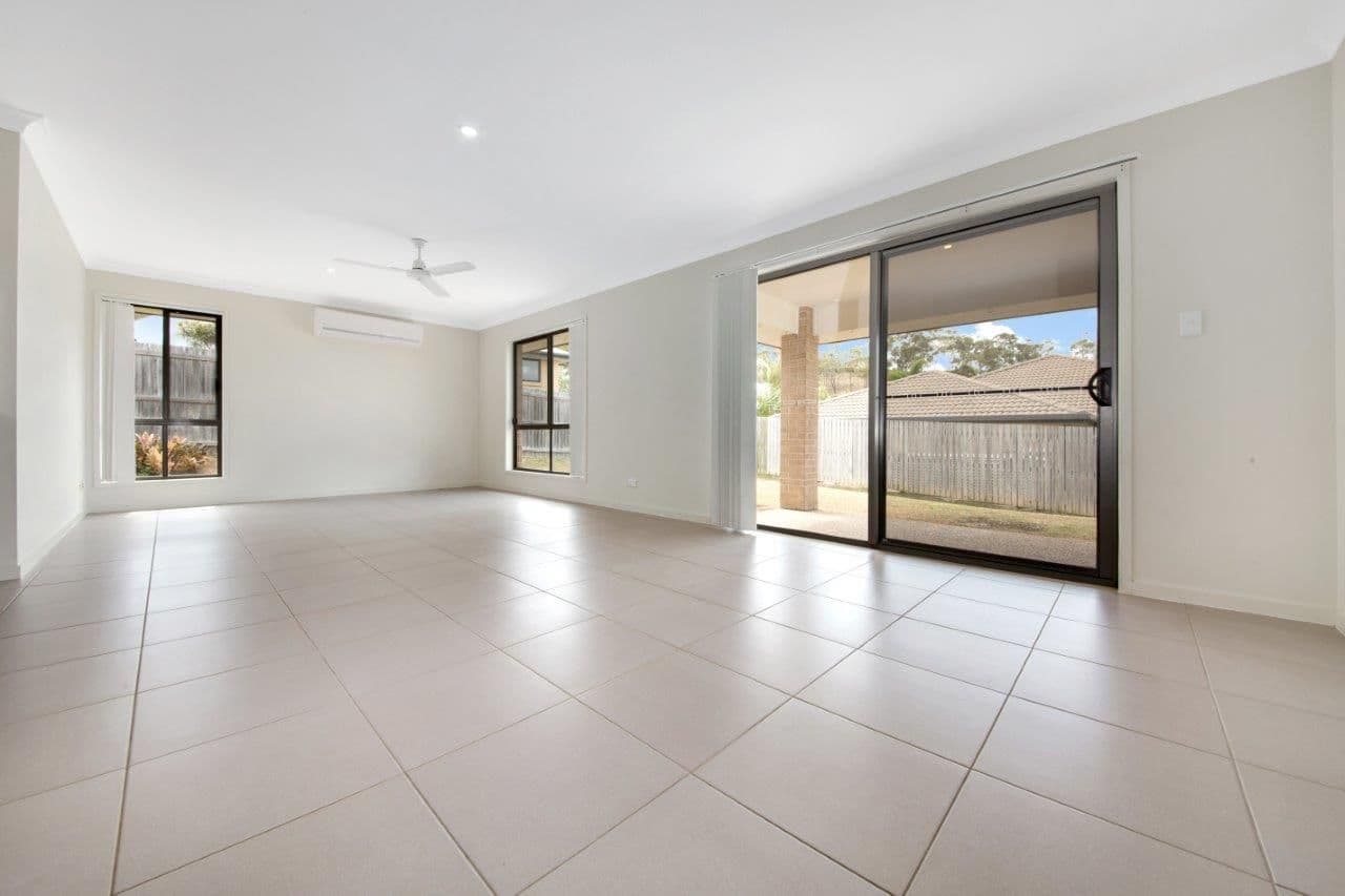 12 Iris Road, Kirkwood QLD 4680, Kirkwood - Thumbnail 5