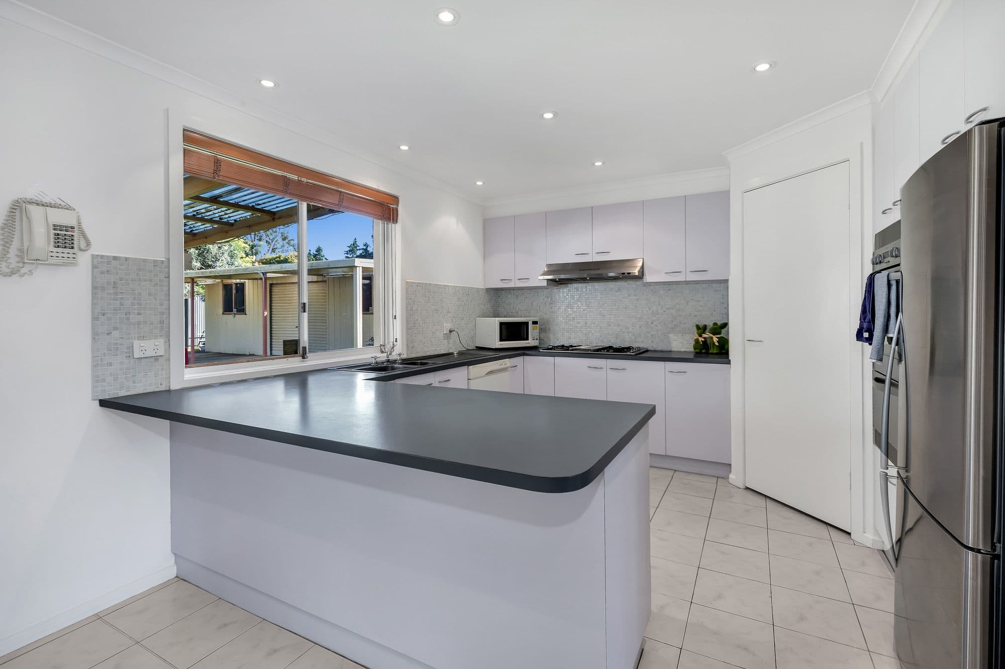 4 Montpellier Drive, Werribee VIC 3030, Werribee - Thumbnail 5