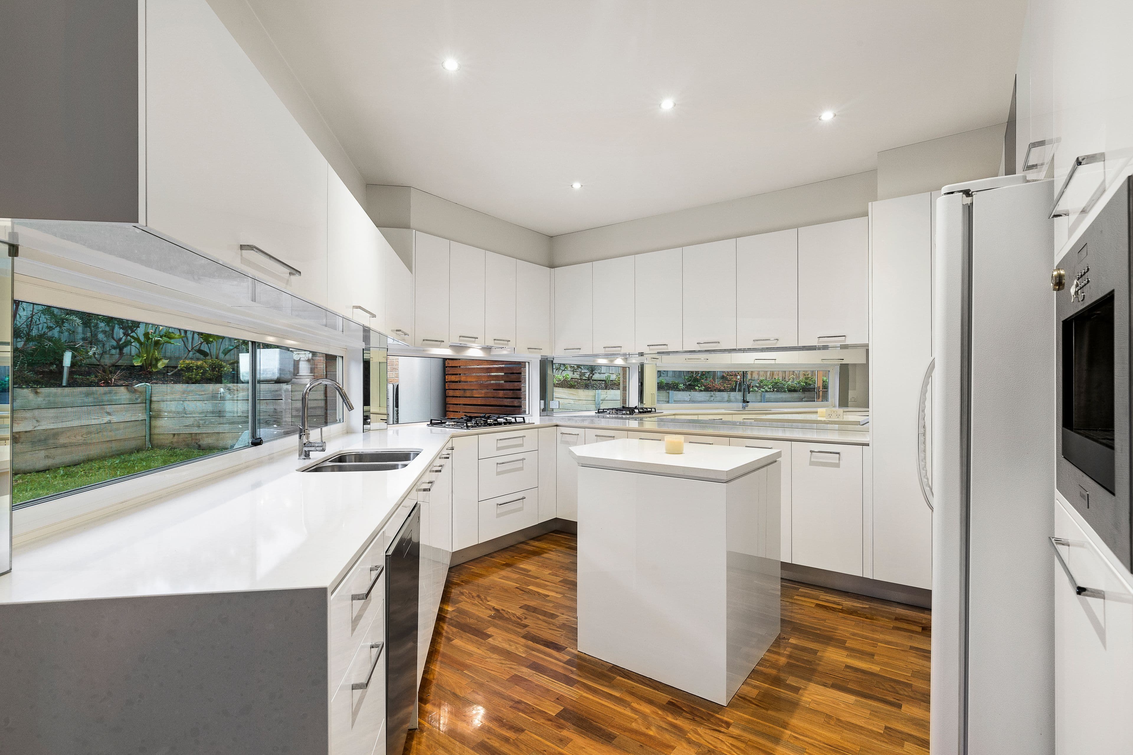 7 Lesay Court, Mount Waverley VIC 3149, Mount Waverley - Thumbnail 4