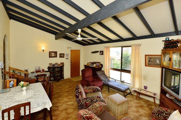 8 Garde Street, CENTENARY HEIGHTS QLD 4350, Centenary Heights - Thumbnail 2