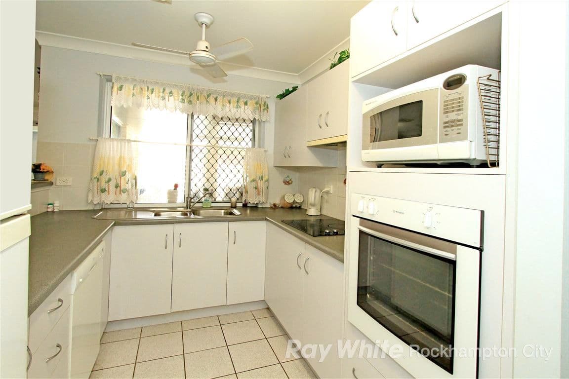 2 Nardoo Close, NORMAN GARDENS QLD 4701, Norman Gardens - Thumbnail 2
