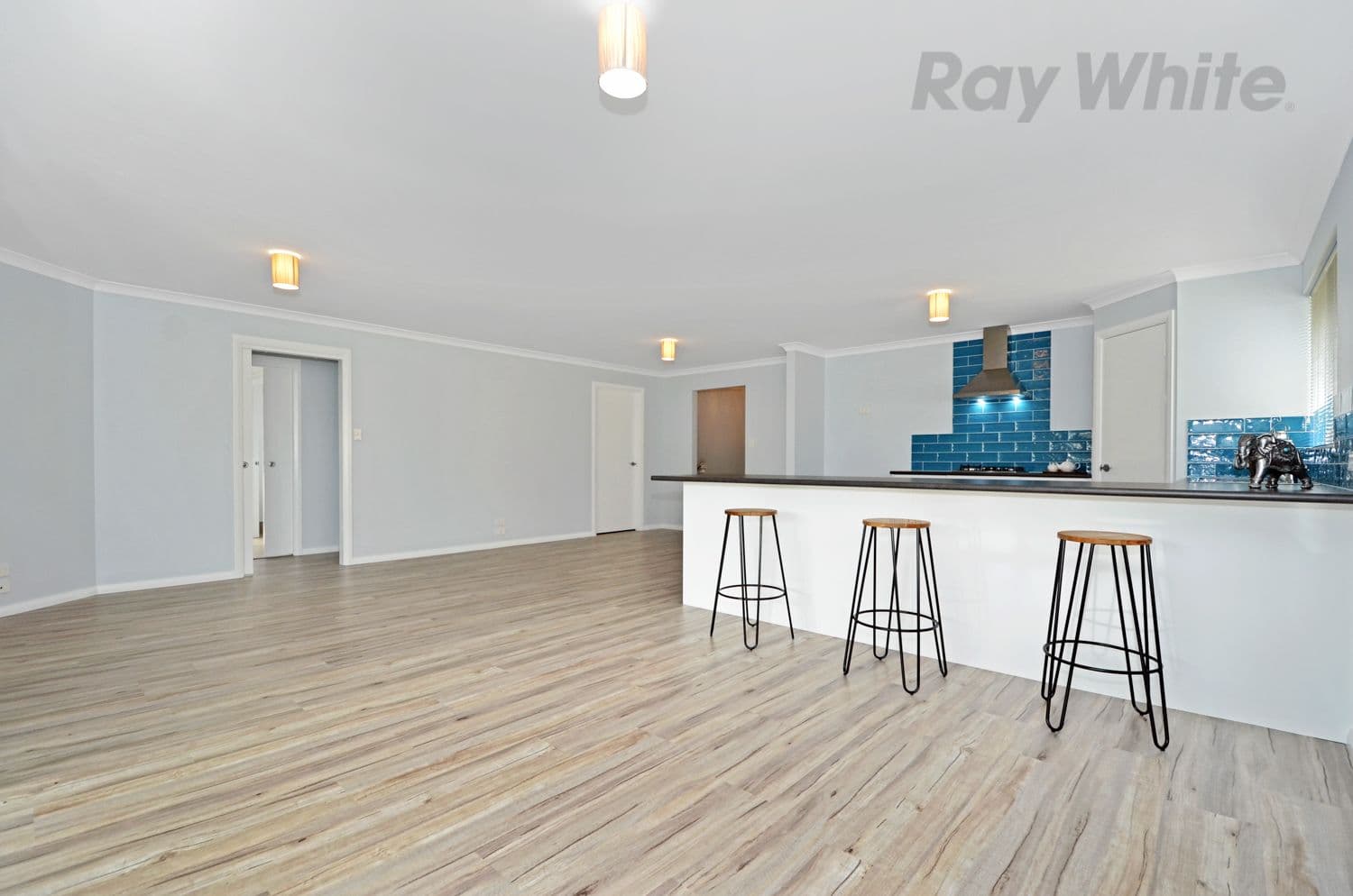 1B Seville Way, Orana WA 6330, Orana - Thumbnail 2