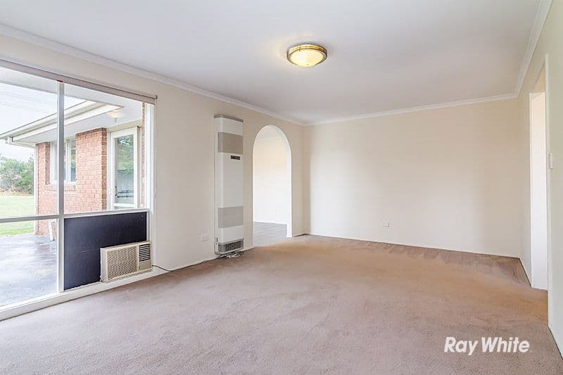 14 Strafford Avenue, Cranbourne VIC 3977, Cranbourne - Thumbnail 3