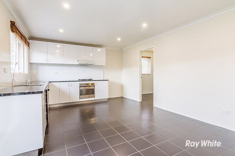 14 Strafford Avenue, Cranbourne VIC 3977, Cranbourne - Thumbnail 5