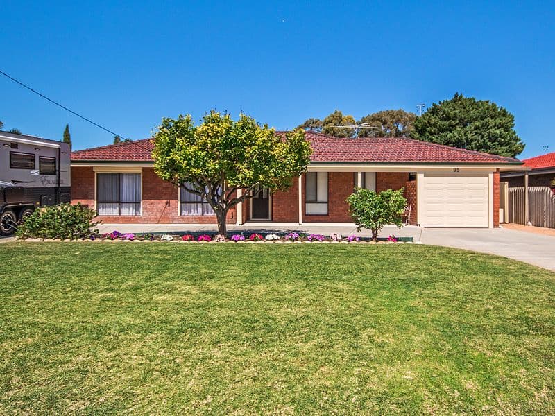 95 Haselmere Circus, Rockingham WA 6168, Rockingham - Image 1