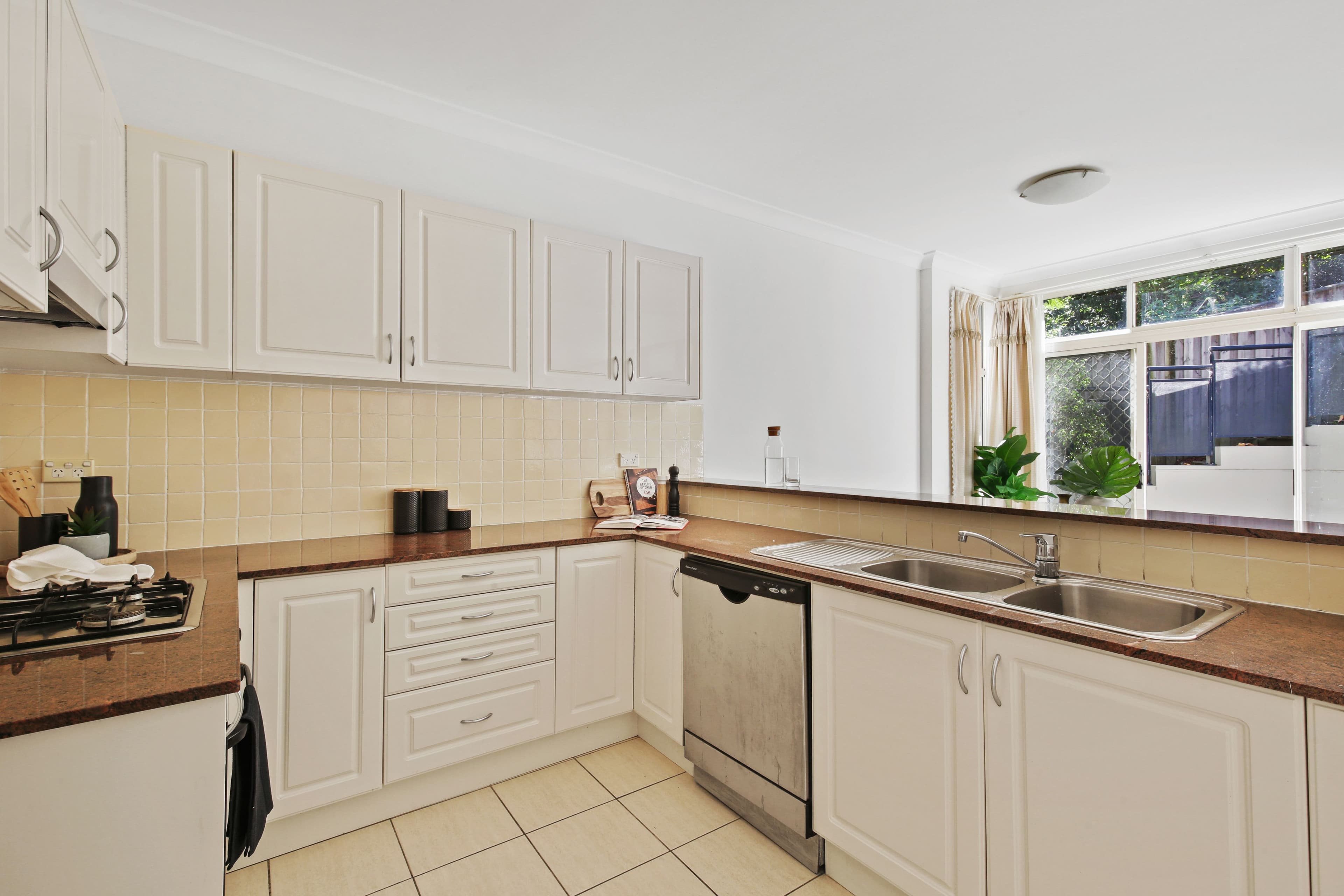2-4 Bloomsbury Avenue, Pymble NSW 2073, Pymble - Thumbnail 6