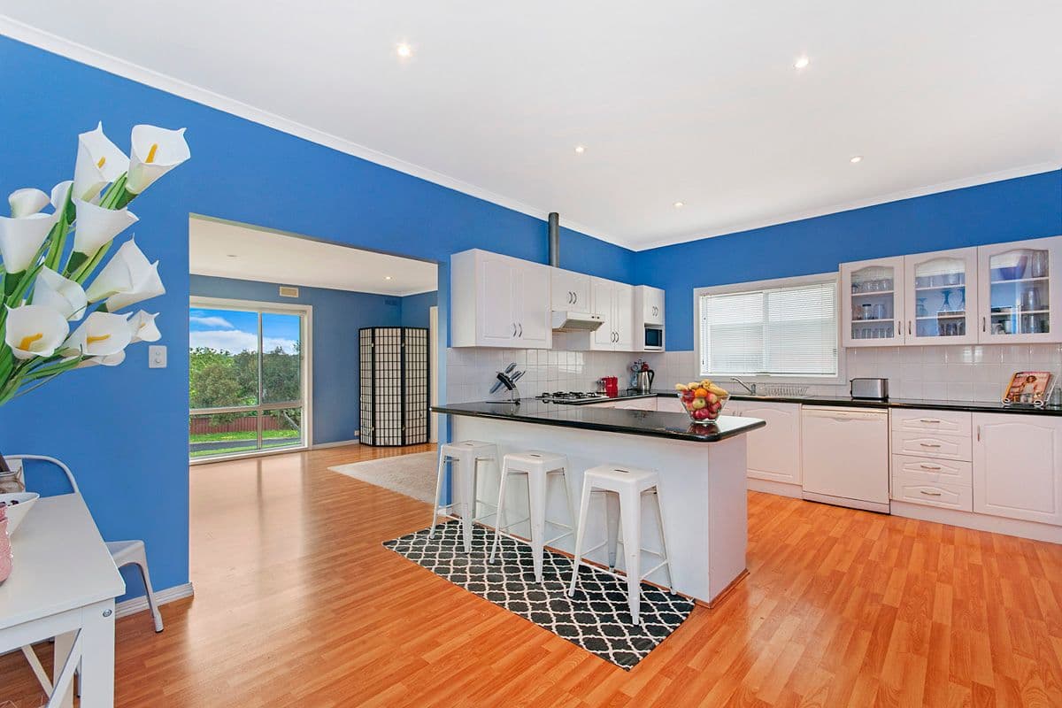 12 Westacott Street, Hamilton VIC 3300, Hamilton - Thumbnail 2
