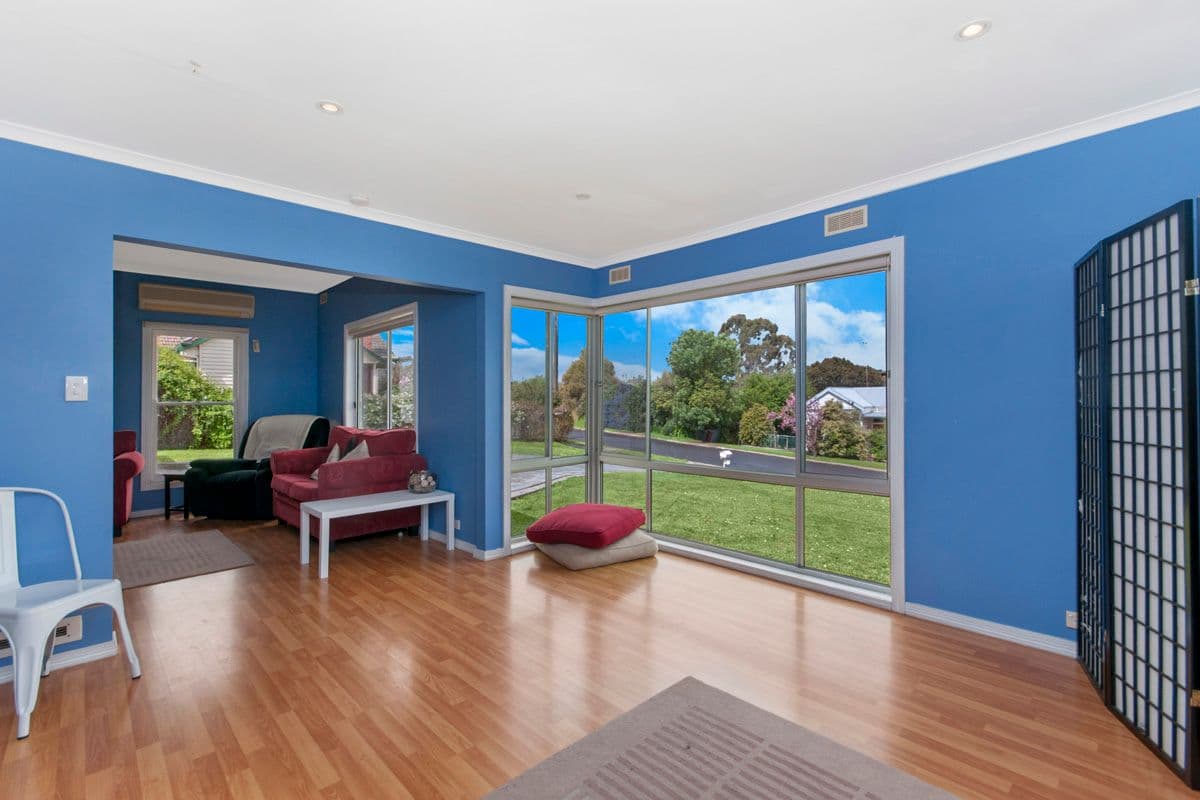 12 Westacott Street, Hamilton VIC 3300, Hamilton - Thumbnail 3