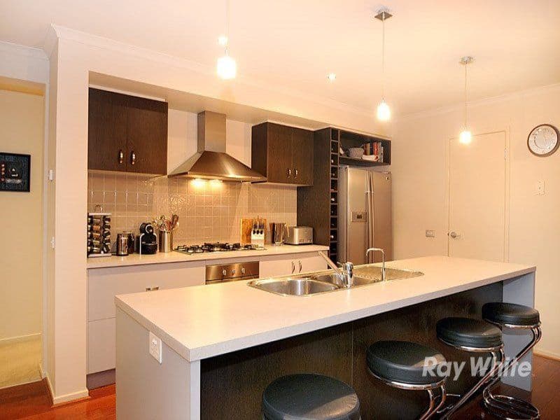5 Castawellan Street, LYNDHURST VIC 3975, Lyndhurst - Thumbnail 2