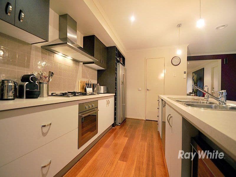 5 Castawellan Street, LYNDHURST VIC 3975, Lyndhurst - Thumbnail 3