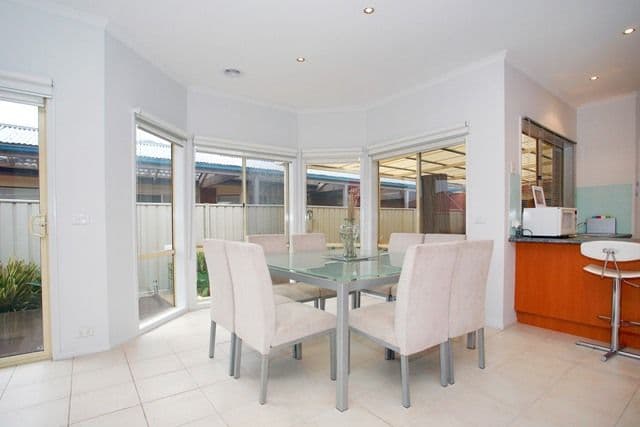 12 Woodhall Place, TARNEIT VIC 3029, Tarneit - Thumbnail 3