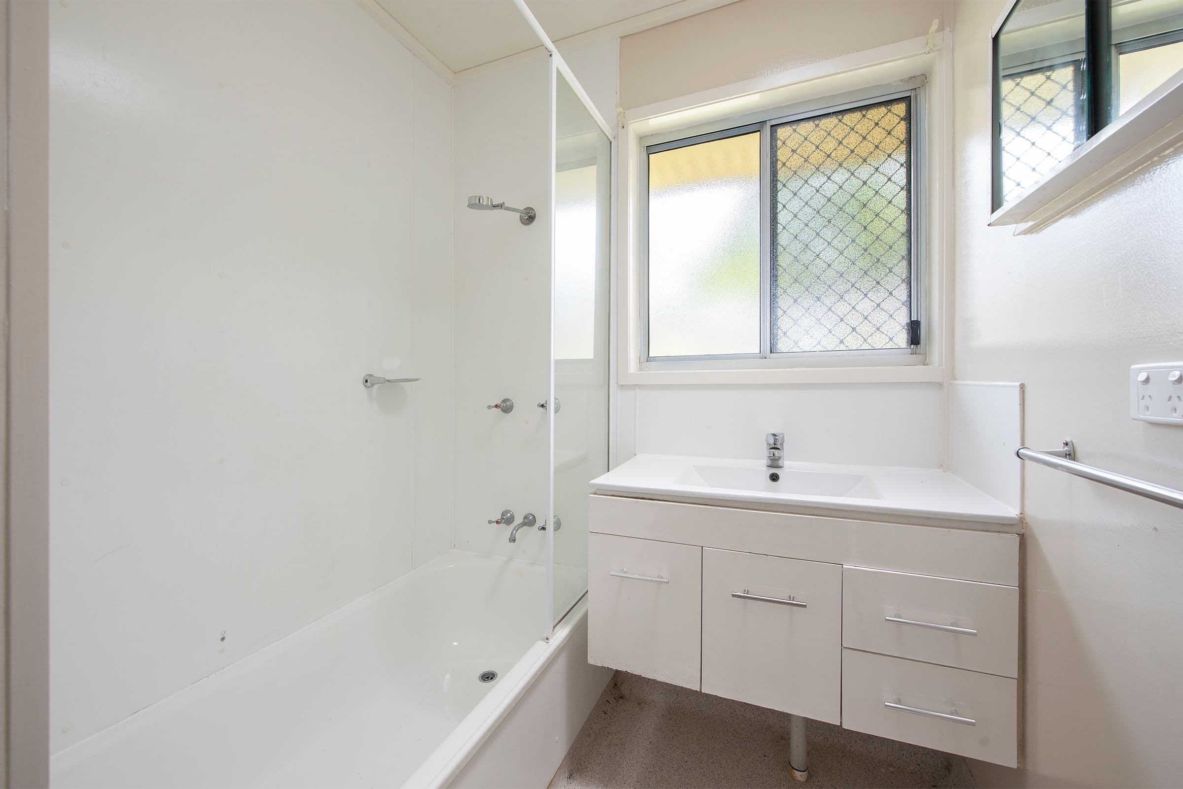 50 Tweedvale Street, Beenleigh QLD 4207, Beenleigh - Thumbnail 3
