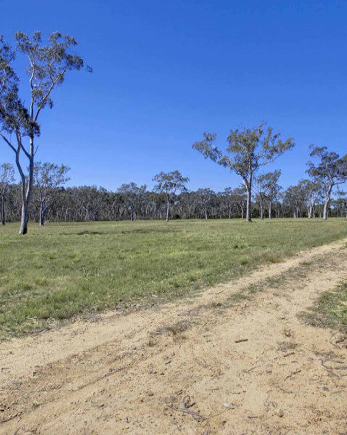 60 Charcoal Lane High Range, Range - Image 1