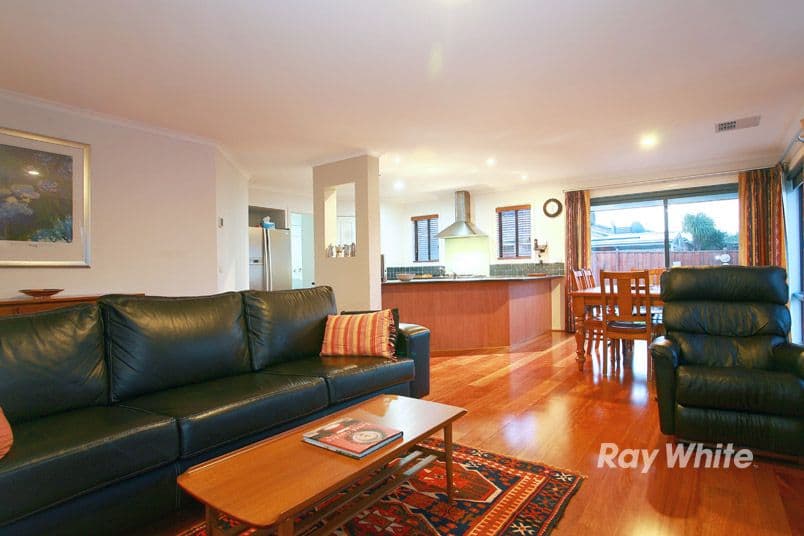 6 Red Oak Terrace, LYNDHURST VIC 3975, Lyndhurst - Thumbnail 5