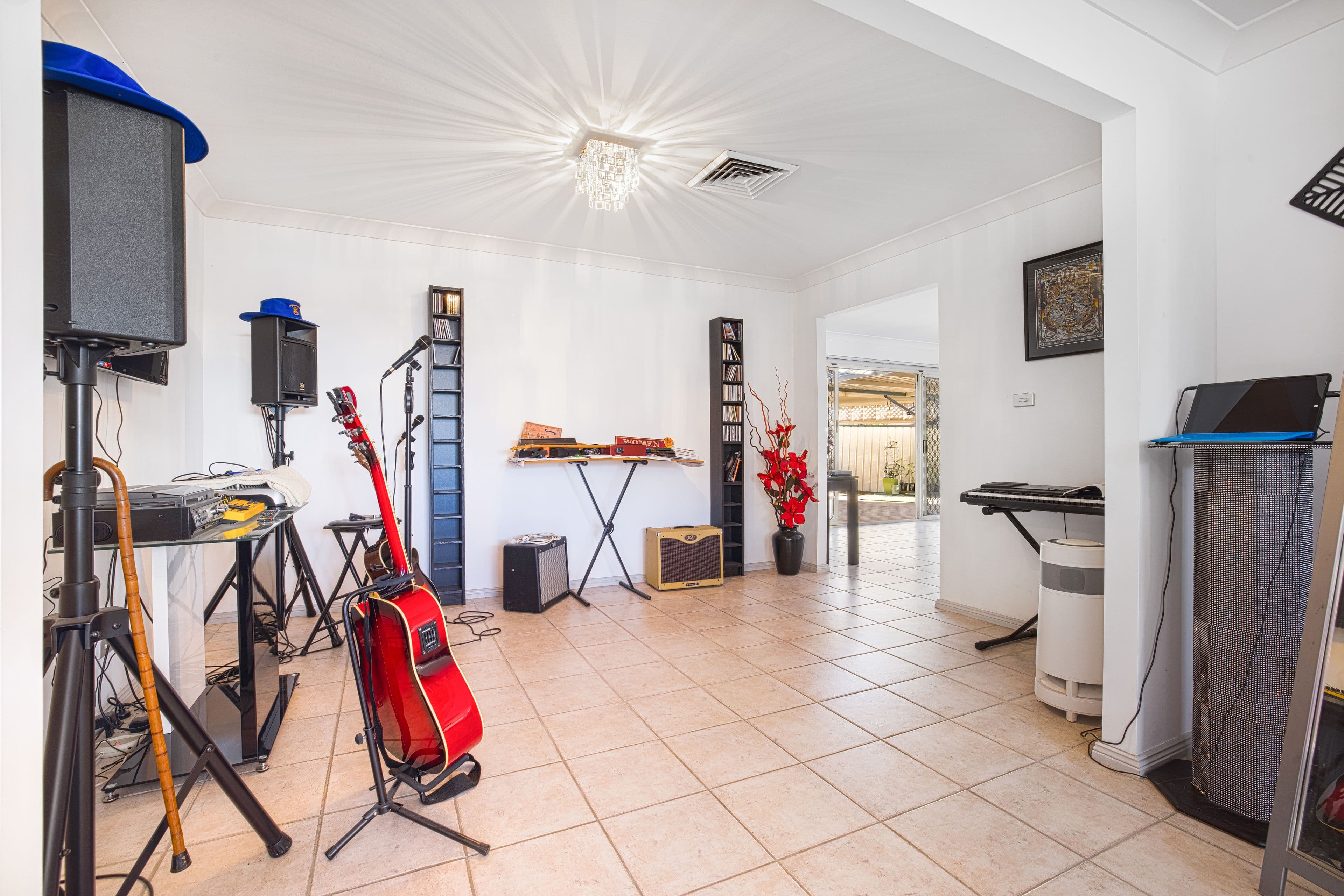 1 Bribie Close, Green Valley NSW 2168, Green Valley - Thumbnail 6