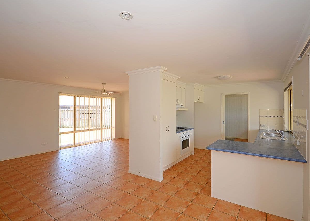 30 Durham Court, KAWUNGAN QLD 4655, Kawungan - Thumbnail 4