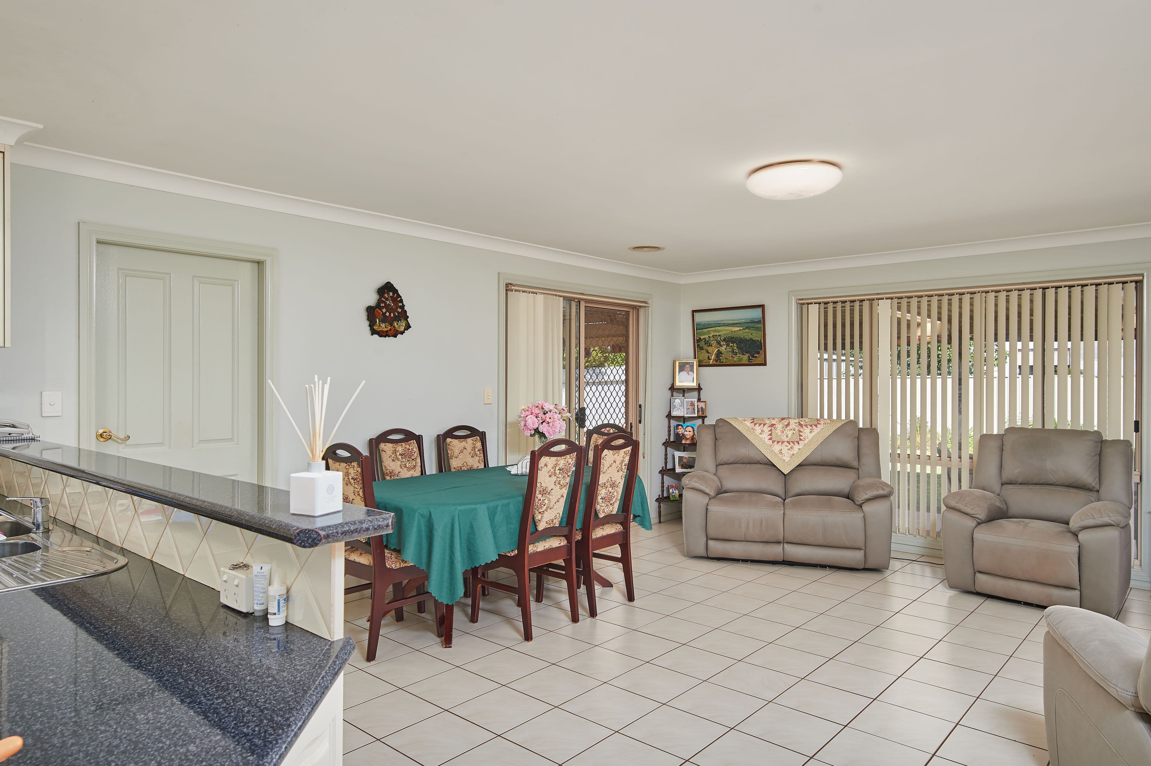 72 Iverach Street, Coolamon - Thumbnail 4