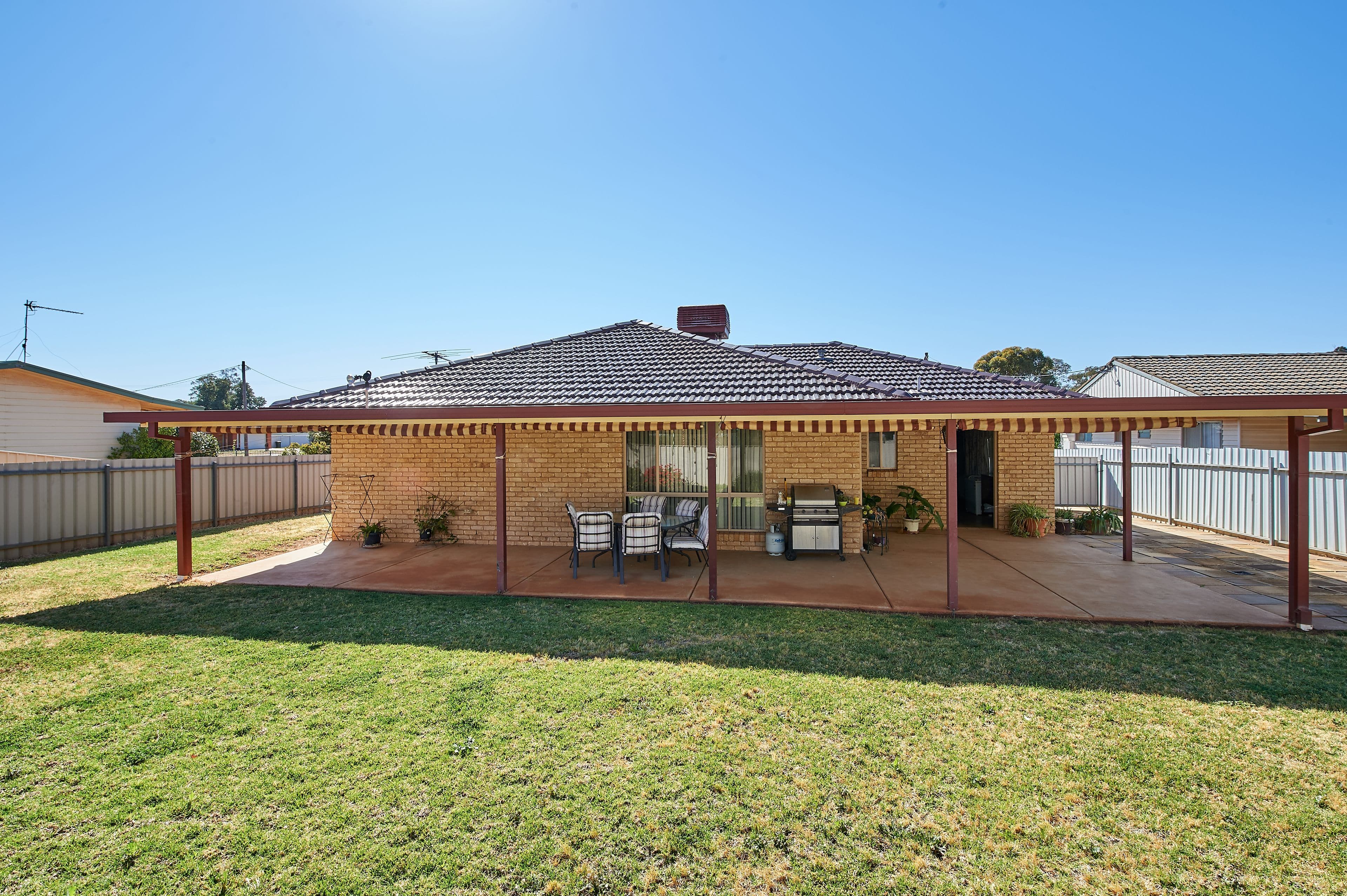 72 Iverach Street, Coolamon - Thumbnail 8