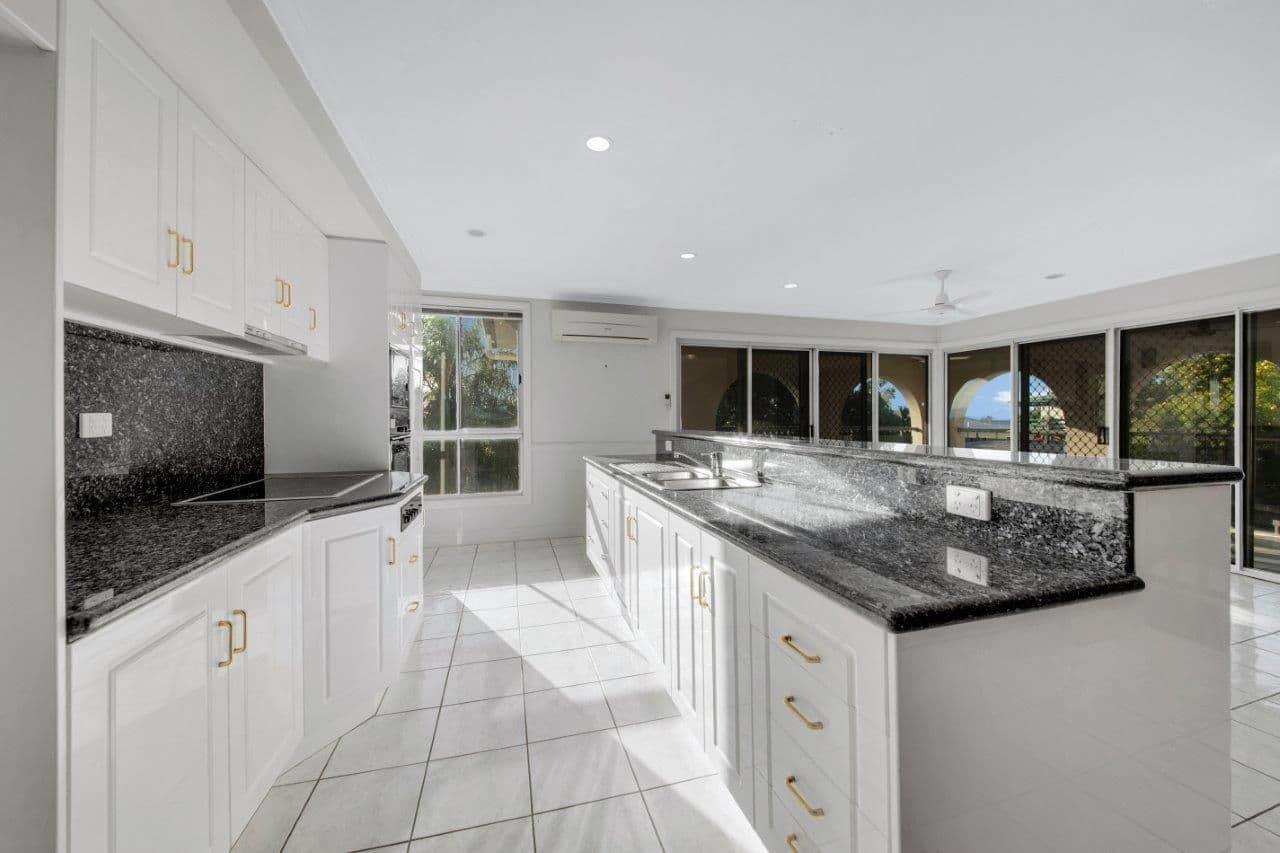 32 Eden Street, Gladstone Central QLD 4680, Gladstone Central - Thumbnail 6