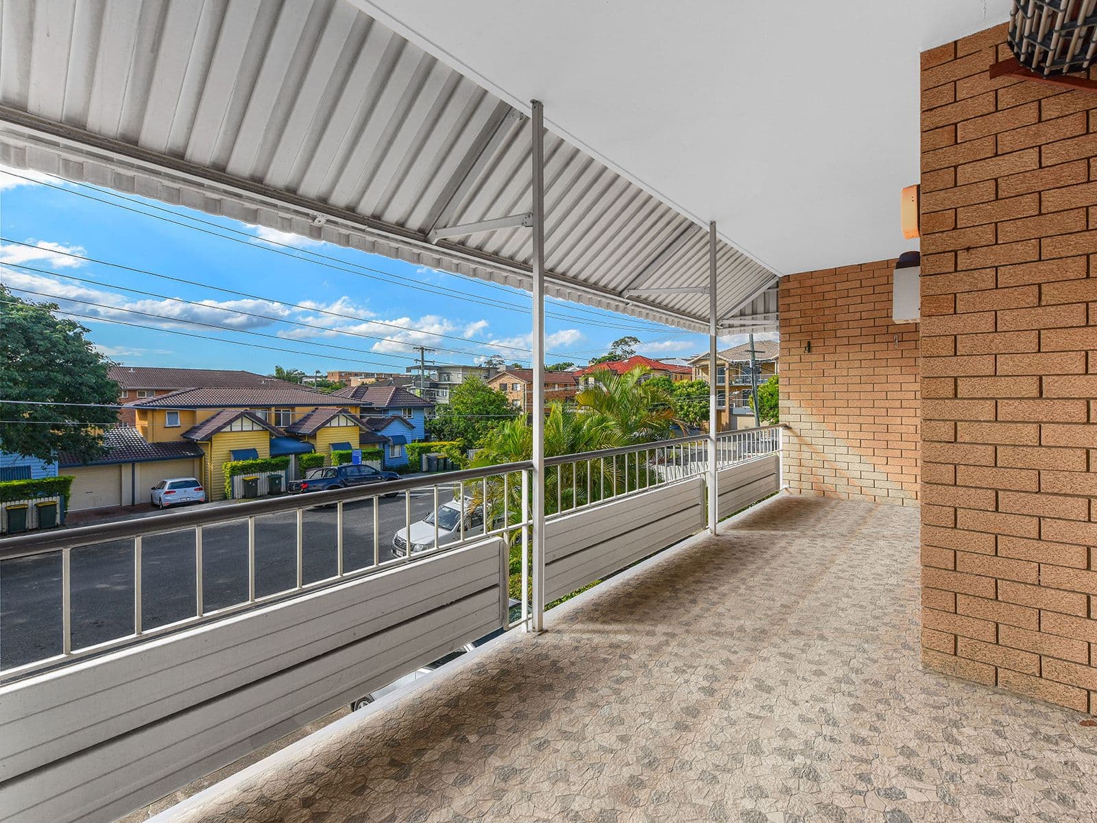 49 Gordon Street, Greenslopes QLD 4120, Greenslopes - Thumbnail 2