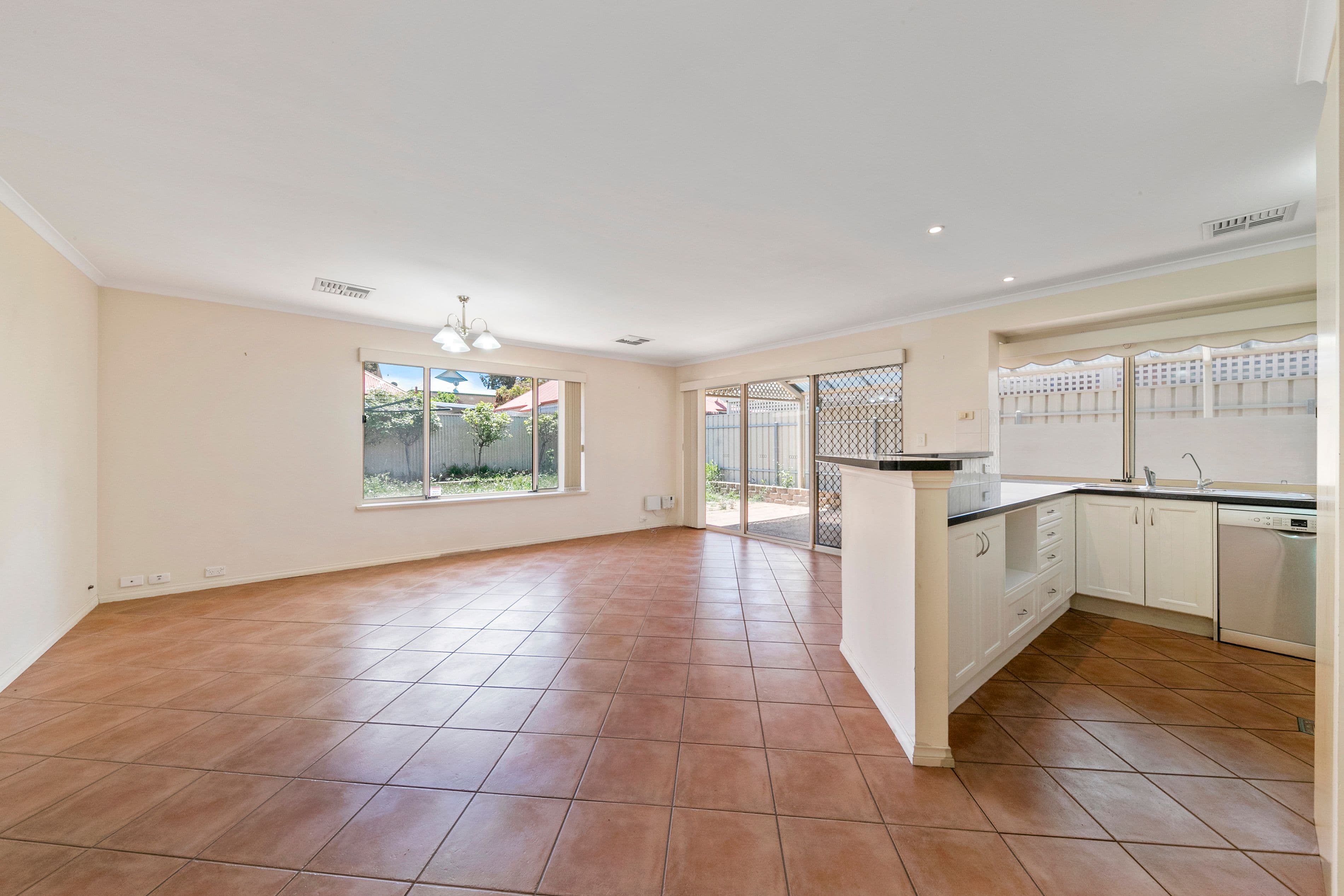 61 Perkins Avenue, Enfield SA 5085, Enfield - Thumbnail 4