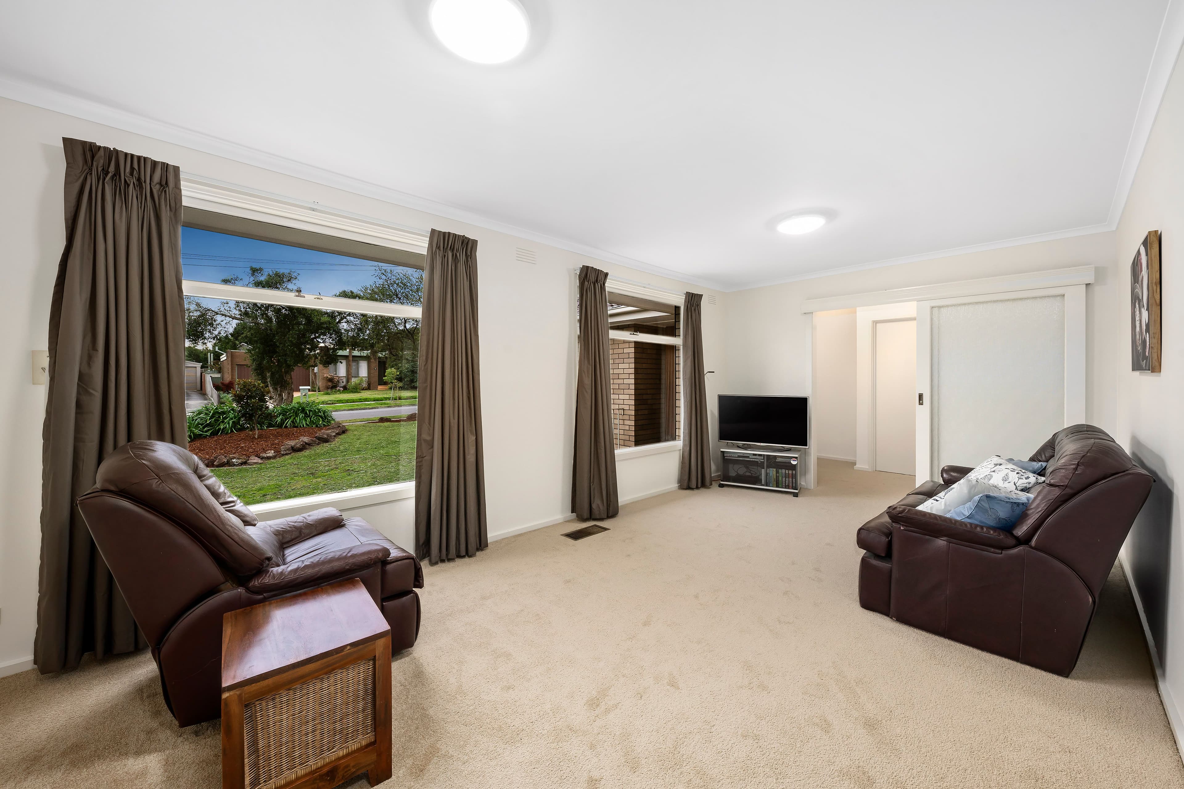 36 Greenock Crescent, Wantirna VIC 3152, Wantirna - Thumbnail 2