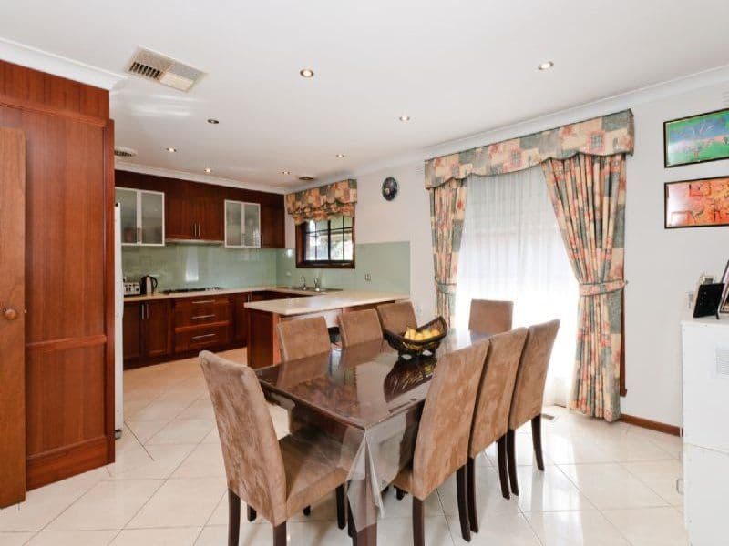 13 Pines Way, CRAIGIEBURN VIC 3064, Craigieburn - Thumbnail 4
