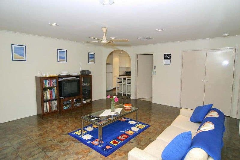 100 Argyle Way, WANTIRNA SOUTH VIC 3152, Wantirna South - Thumbnail 3