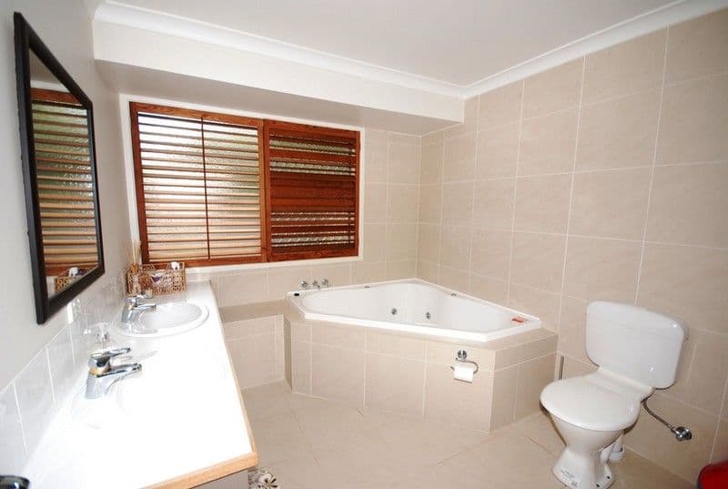 10 Charlotte Drive, WEYBA DOWNS QLD 4562, Weyba Downs - Thumbnail 2